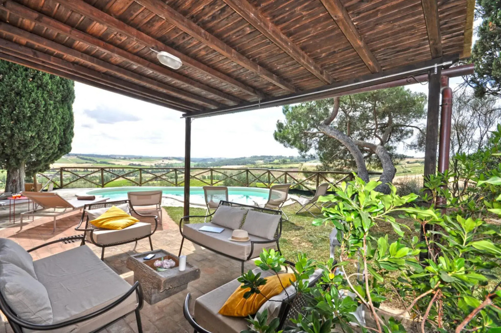Beautiful villa with private pool immersed in the Tuscan countryside-Capanna al Lago