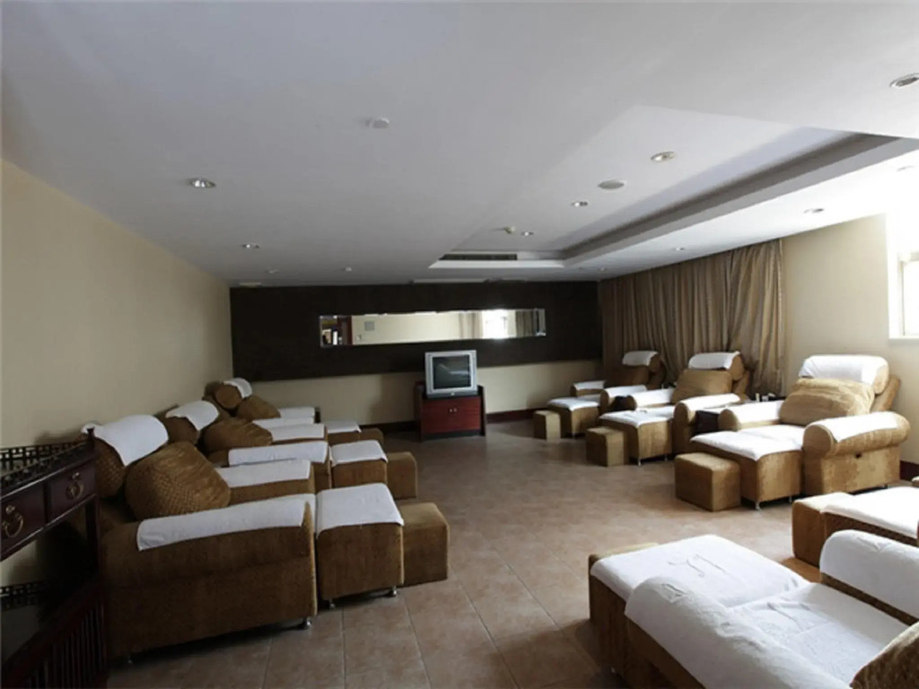 Grand Royal Hotel
