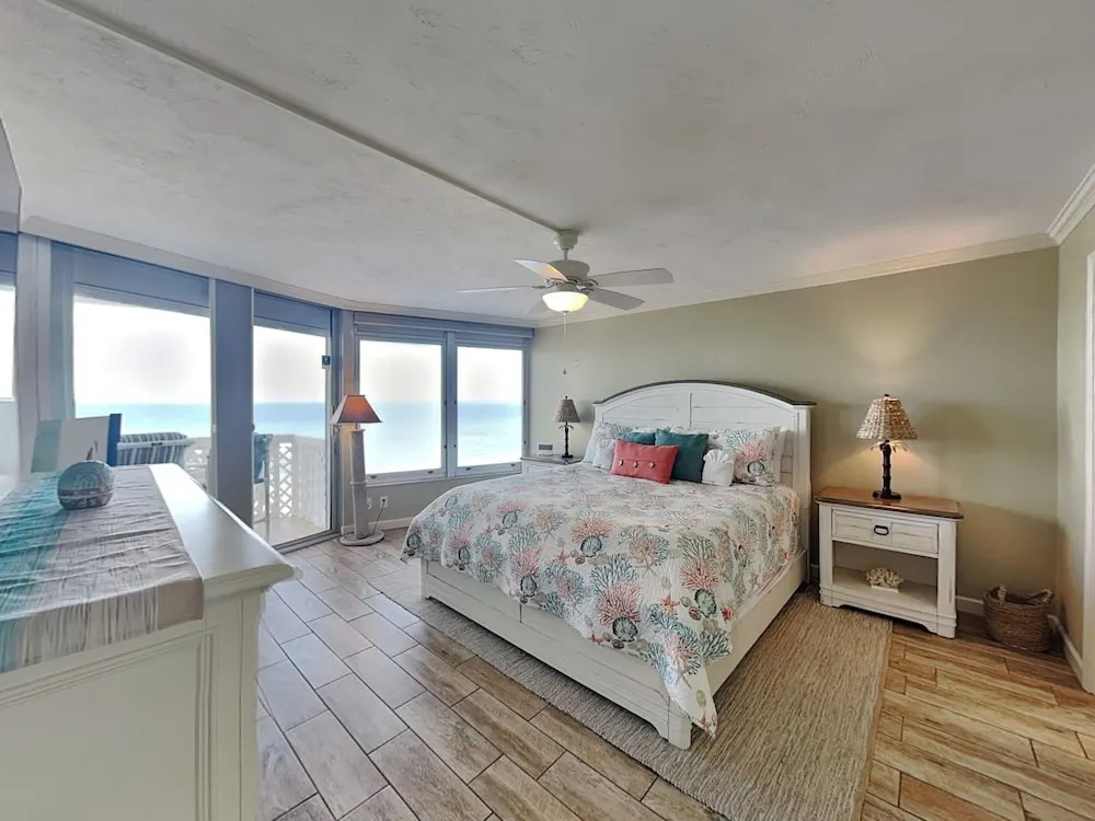 Oceanside Retreat 804-805