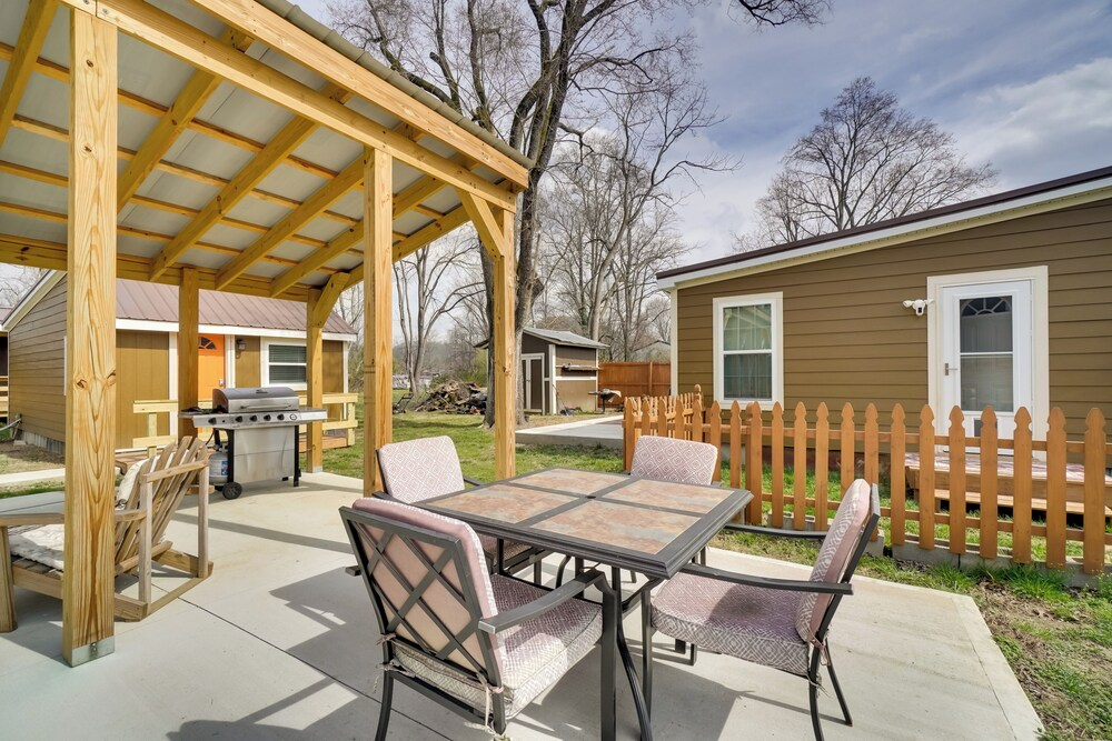 Explore Cades Cove & Smoky Mtns! Restored Cabin