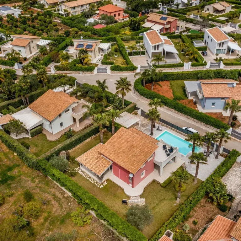Villa Jacqueline con piscina privata 8 posti letto