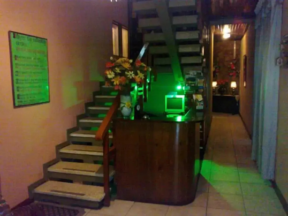 Charly's Place Hotel