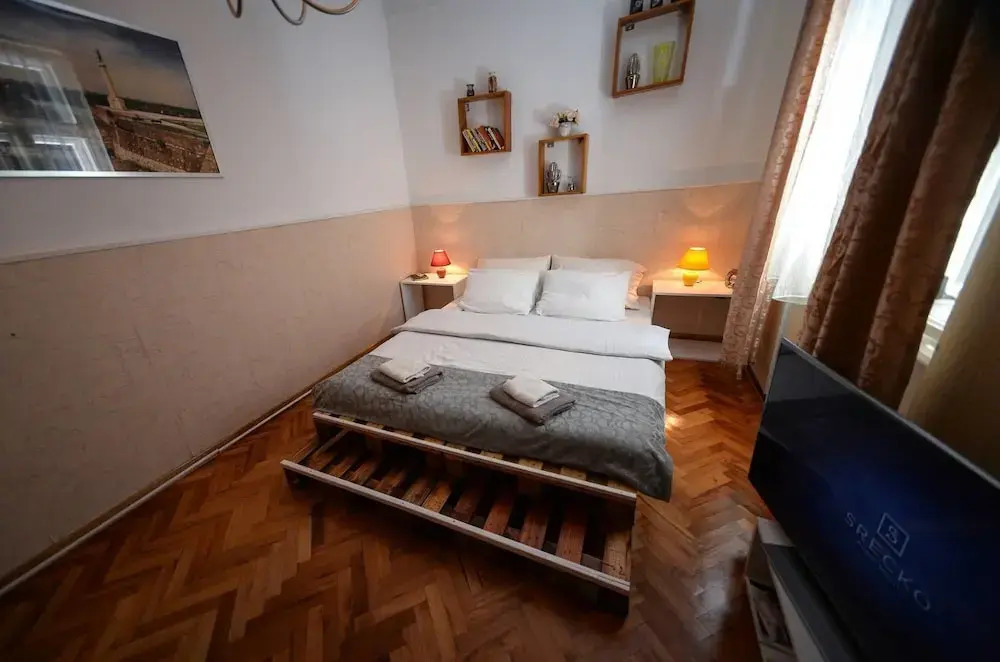 Srecko Apartment