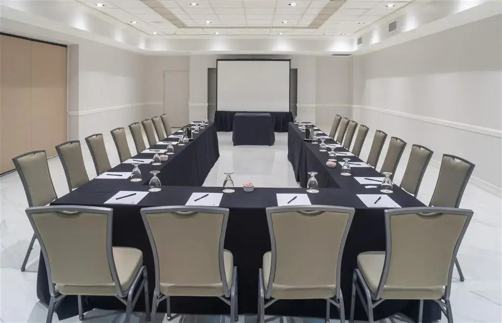 DoubleTree by Hilton Grand Hotel Biscayne Bay