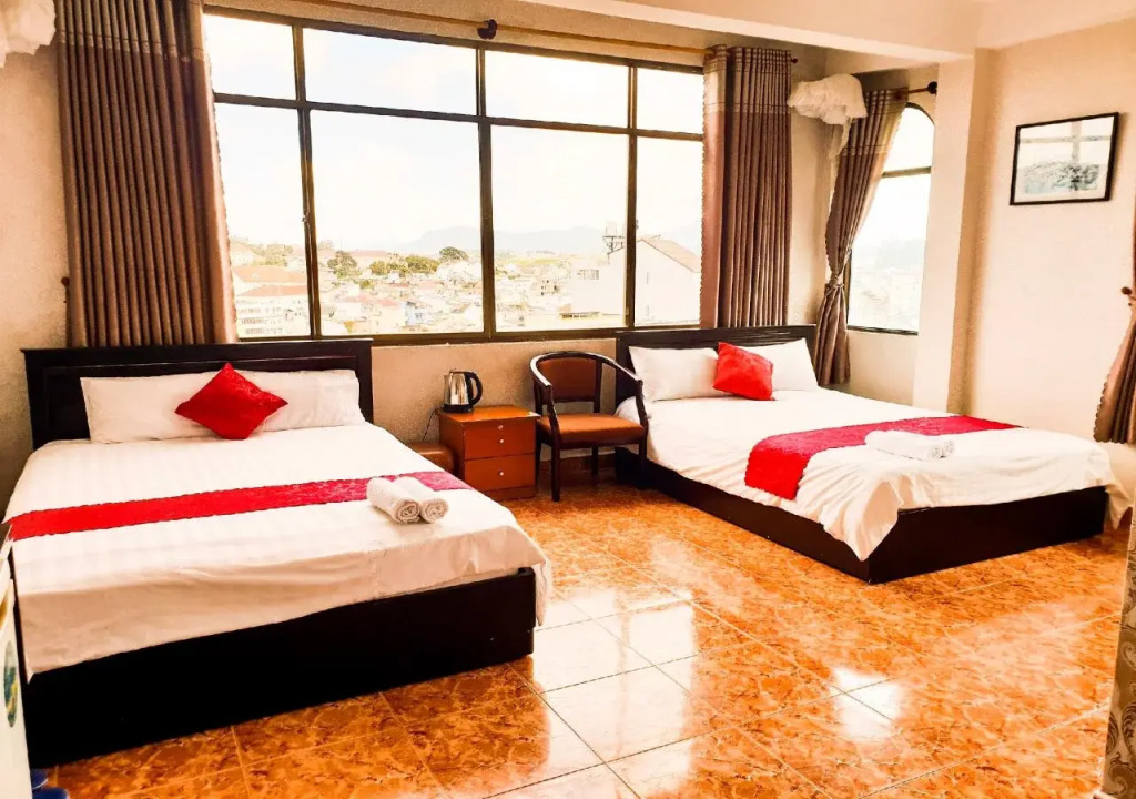 Hai Quyen Thien Cu Hotel
