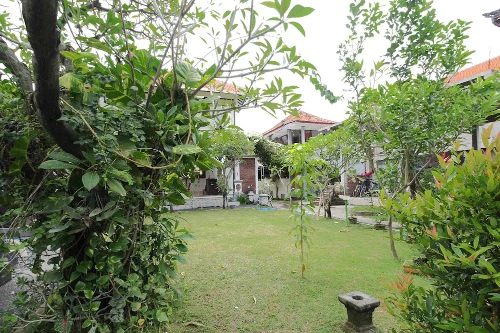 Airy Buleleng Lovina Kubu Gembong 2 Singaraja Bali