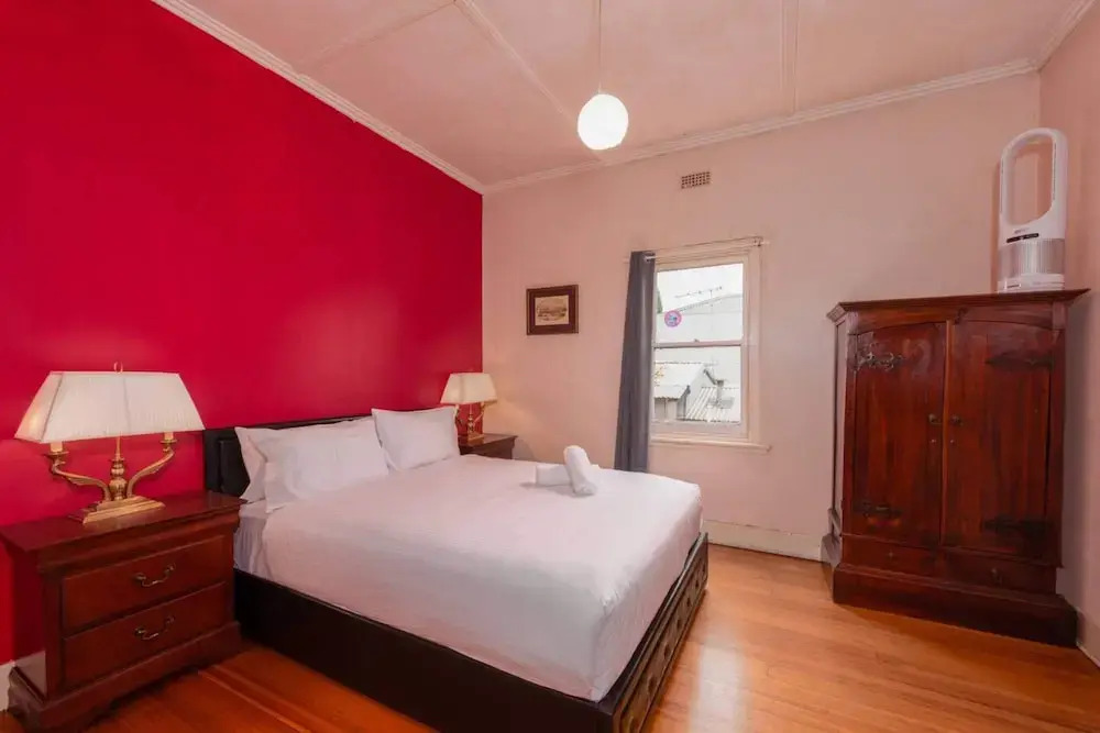 3 Bedroom Unit in the Heart of Beautiful Northcote