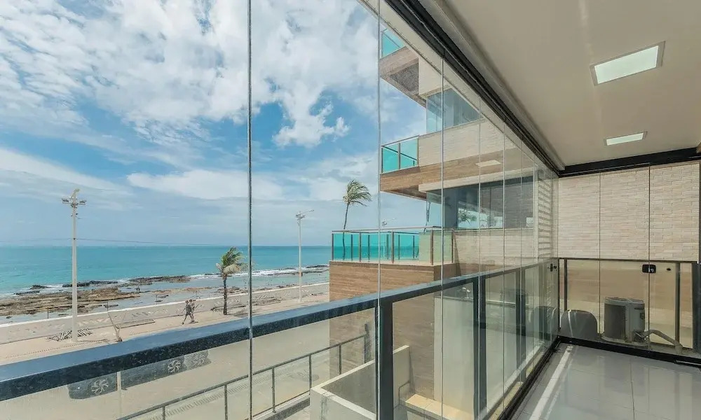 Convenience and Comfort 90m From Farol da Barra Beach - Hbas