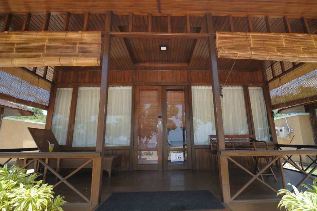 Sylvia Beach Villa