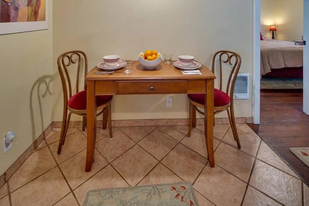Hill St Cottage 55