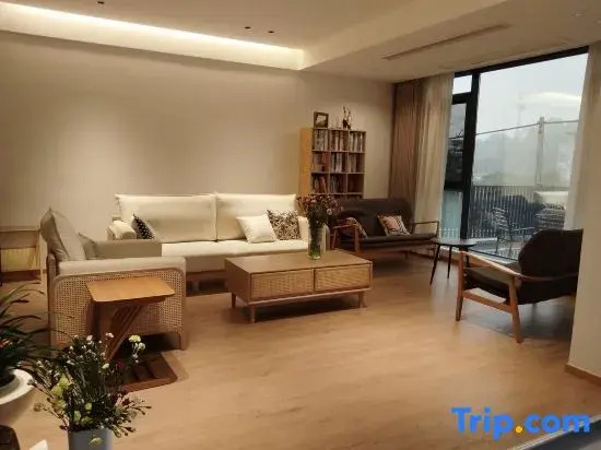 Tonglu Shanyali Linxiya Zhu  Mountain Forest Serenity Farmhouse Fresh Style Designer Vacation Rental