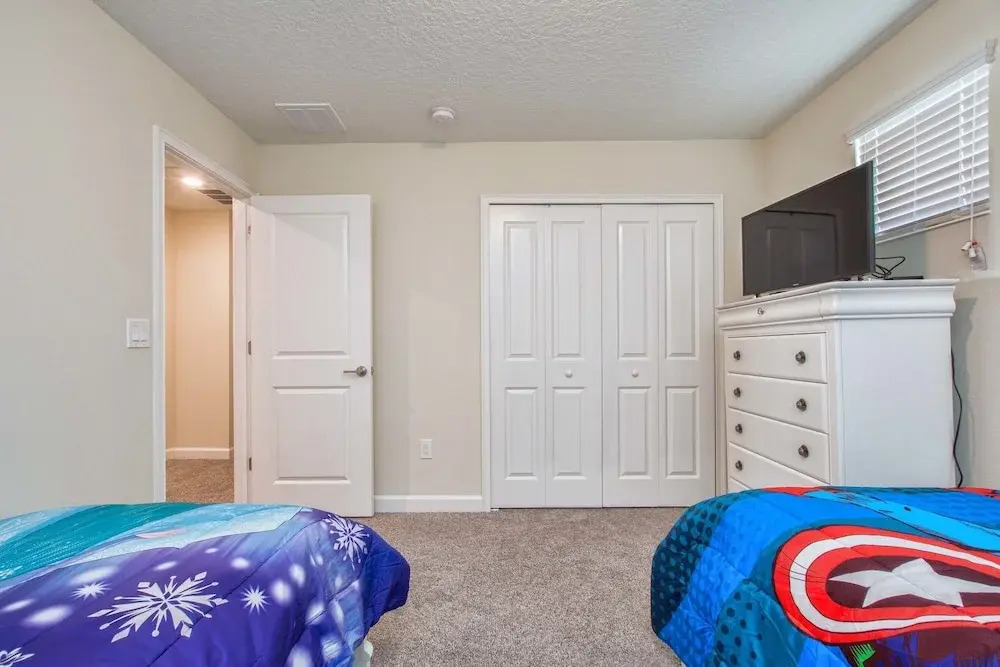 Storey Lake-5 Bedroom Pool Home-1663ST
