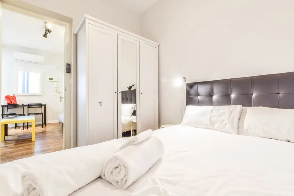 Room to Rent Plaza de Chueca Apartment