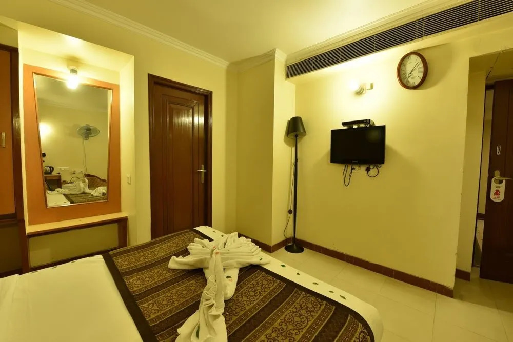 Epsilon The Hotel