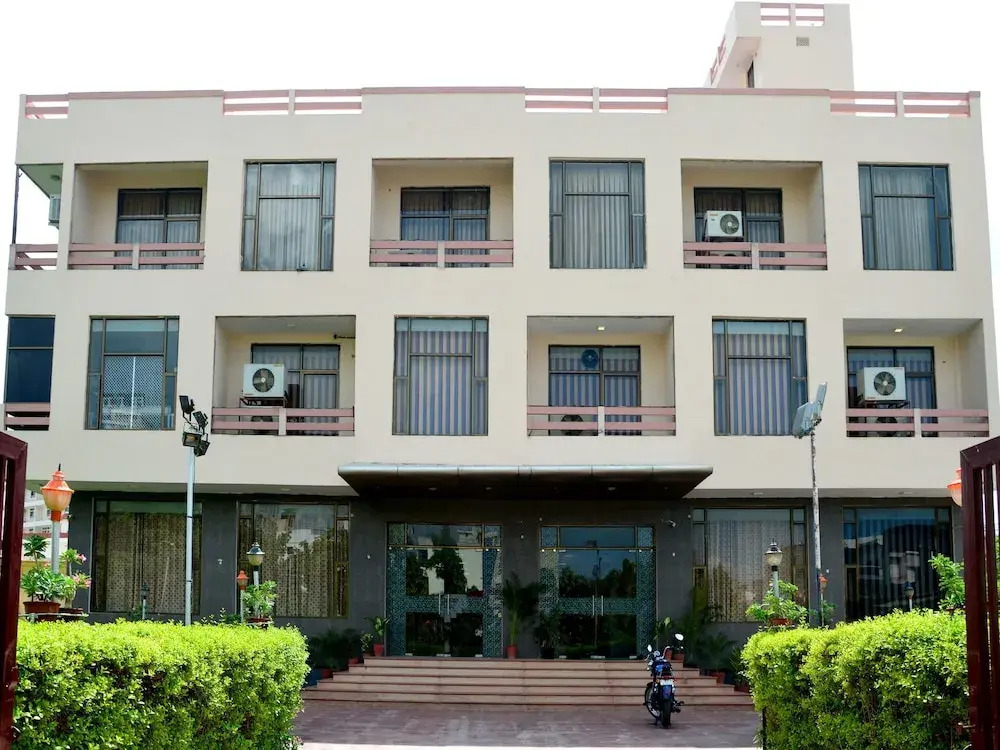 OYO 6012 Hotel Rockwell