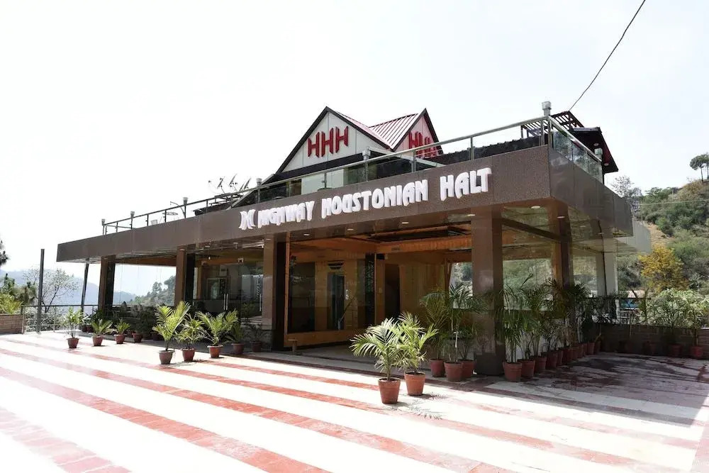 OYO 14177 Hotel HHH