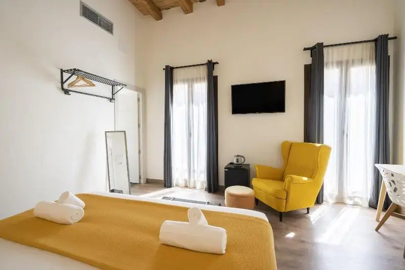 Dobo Azacanes Hostal