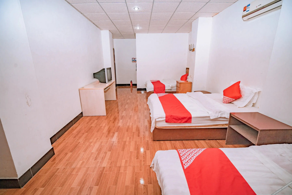 OYO Zhongshan Dali Hotel (Xingzhong Plaza)