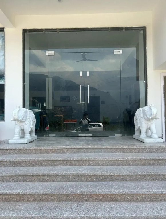 Shiv Kedar Hotel