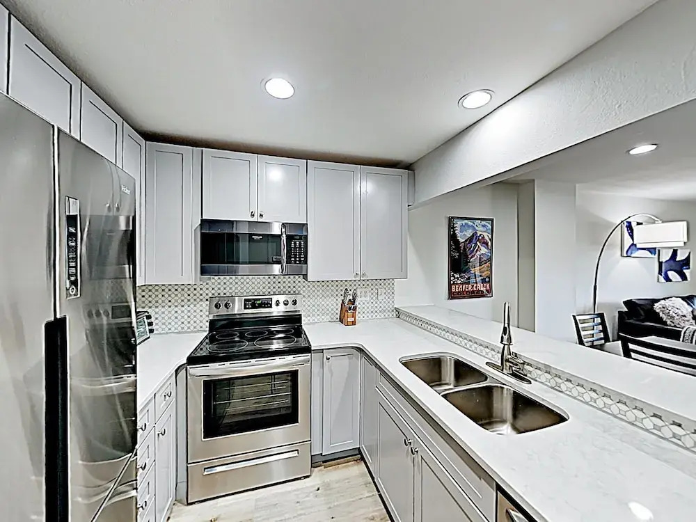 New Listing! Modern - Steps To Gondola! 2 Bedroom Condo