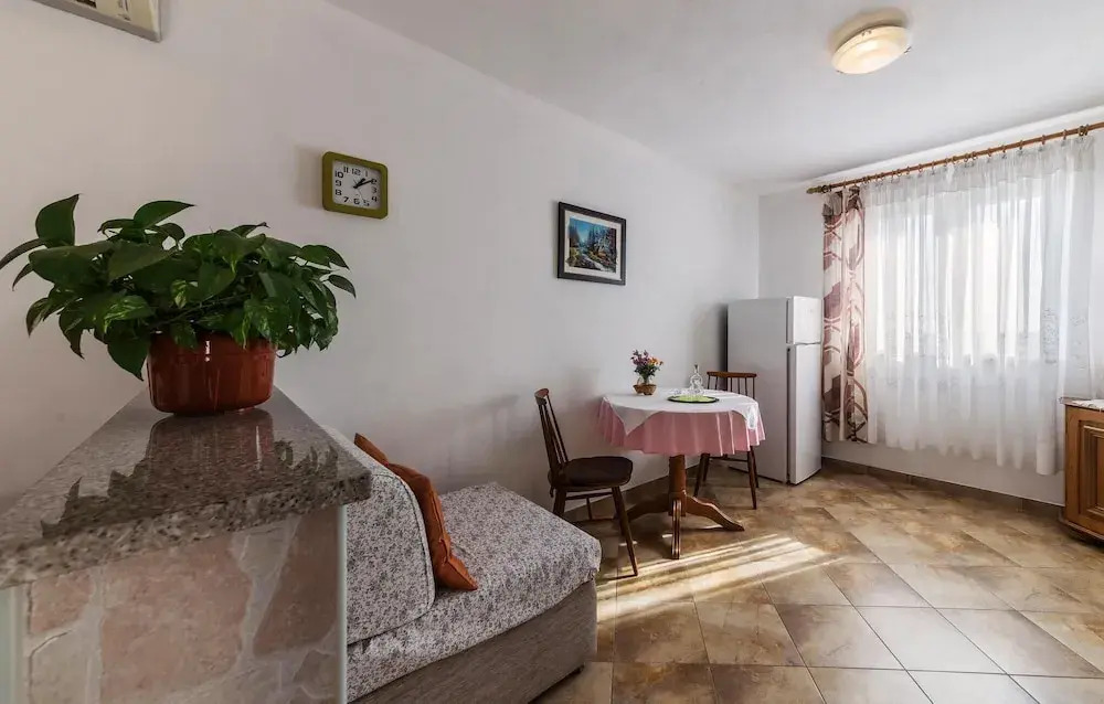 Stunning Apartment in Rovinj With 1 Bedrooms and Wifi
