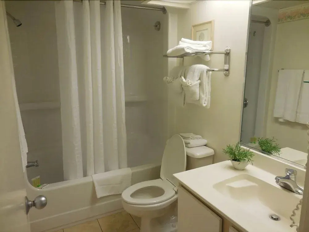 Atlantica I #502 - 1 Br condo by RedAwning