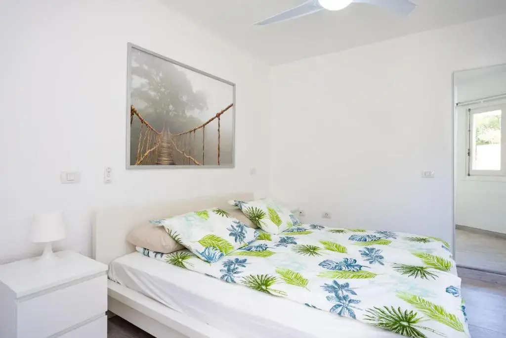 102 GIGANTES Oasis Deluxe by Sunkeyrents