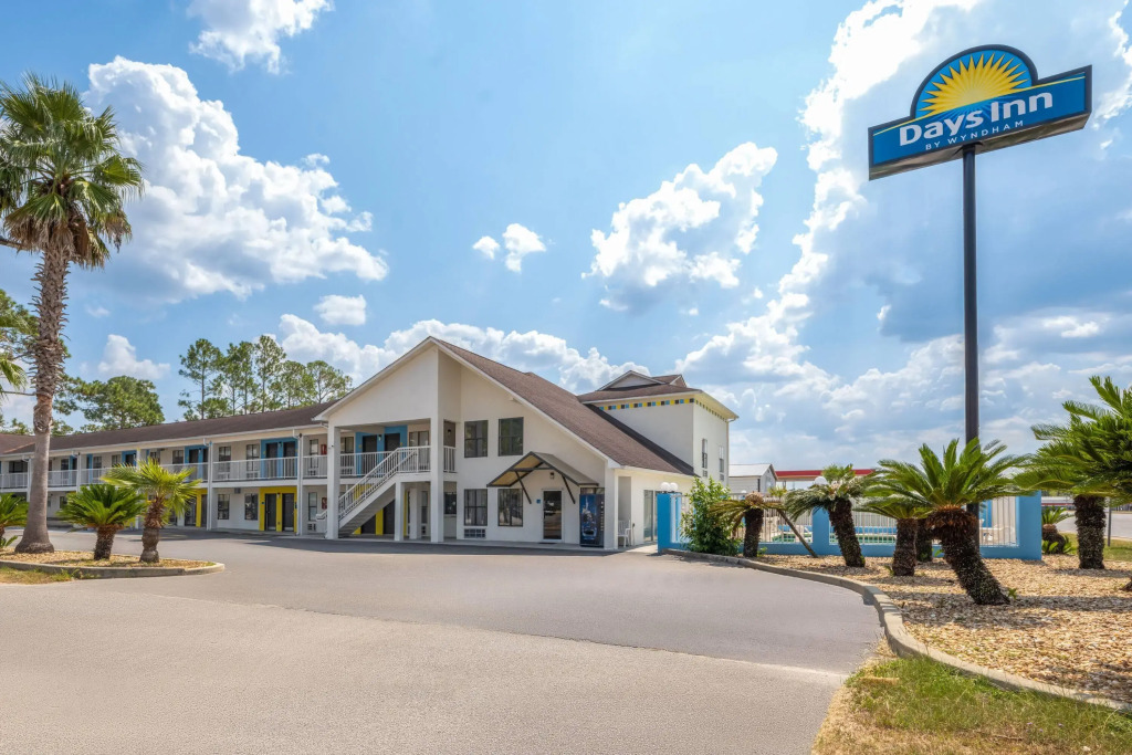 Days Inn by Wyndham Alma
