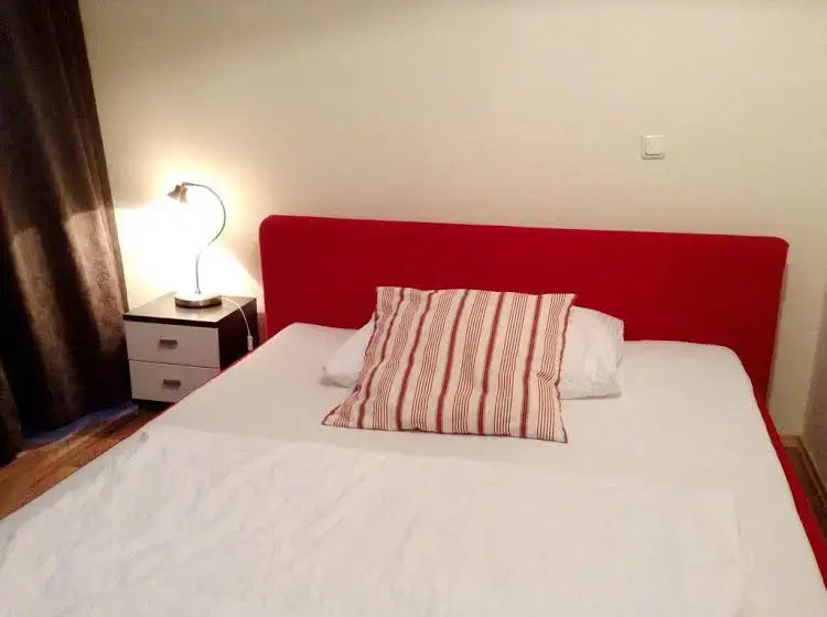 Turm Inn 24H Self Check In By H&H Hotels