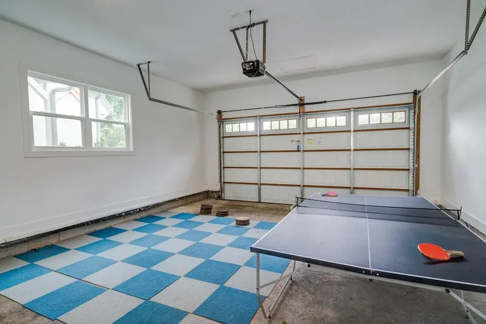 Potter Lane Home - 4 Br Home