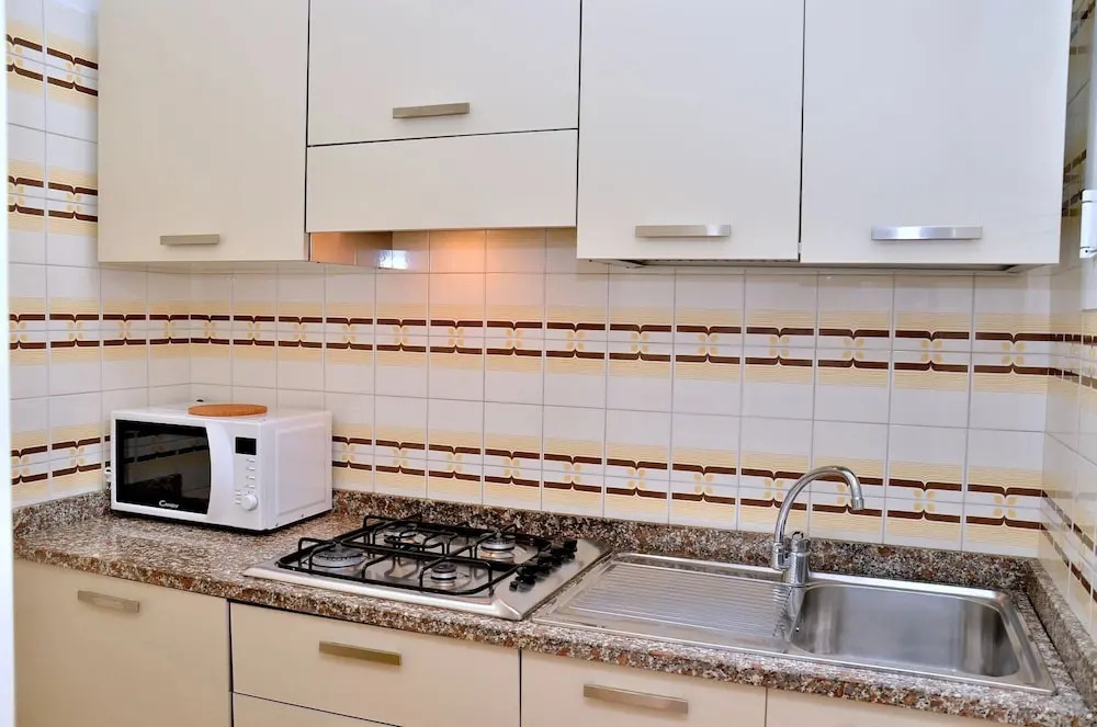 Lovely Peaceful Villa Near the Beach-beahost