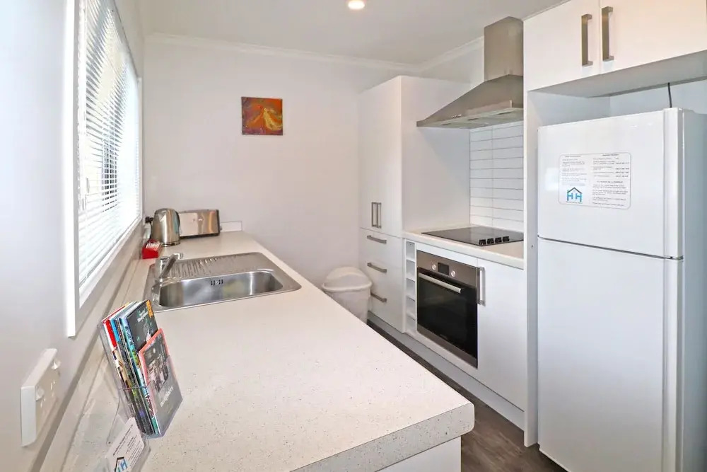 2 Brm Apartment 4 on Jones Crescent