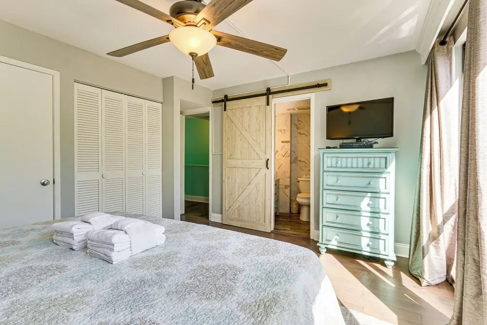 Walk to Beach: Peaceful Hilton Head Island Condo