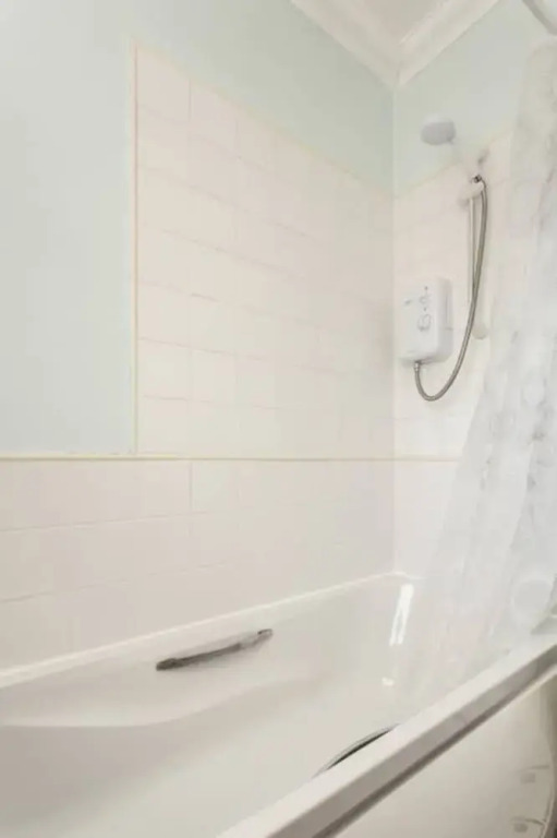 2 Bedroom Flat With Garden
