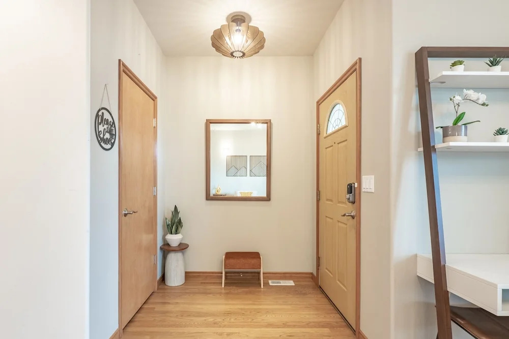 FIFA 2026 3BR + Daybed Midway Near Seattle & Vancouver