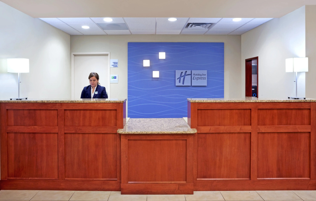 Holiday Inn Express Hotel & Suites Chehalis - Centralia by IHG