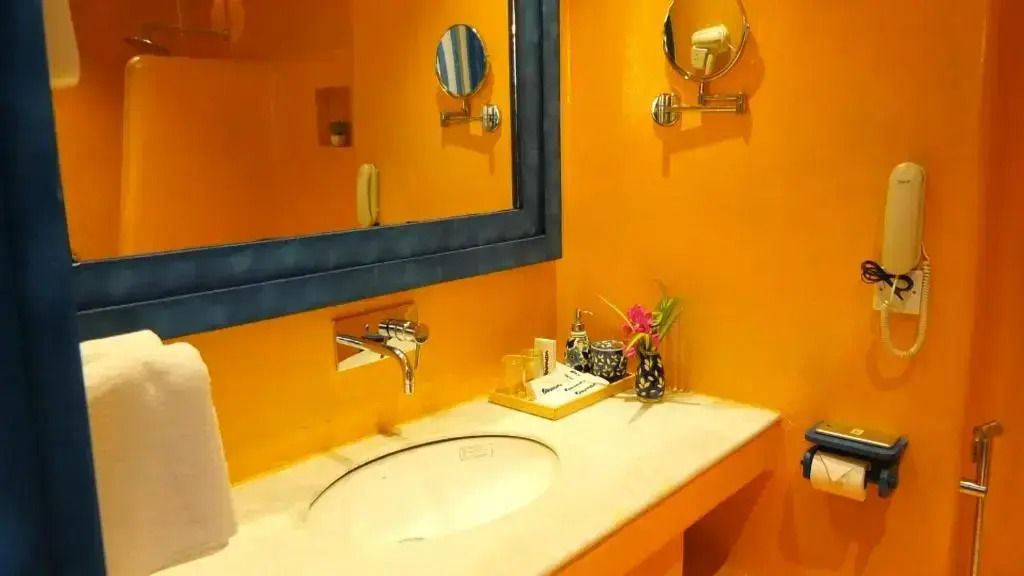 Annaratna Resorts