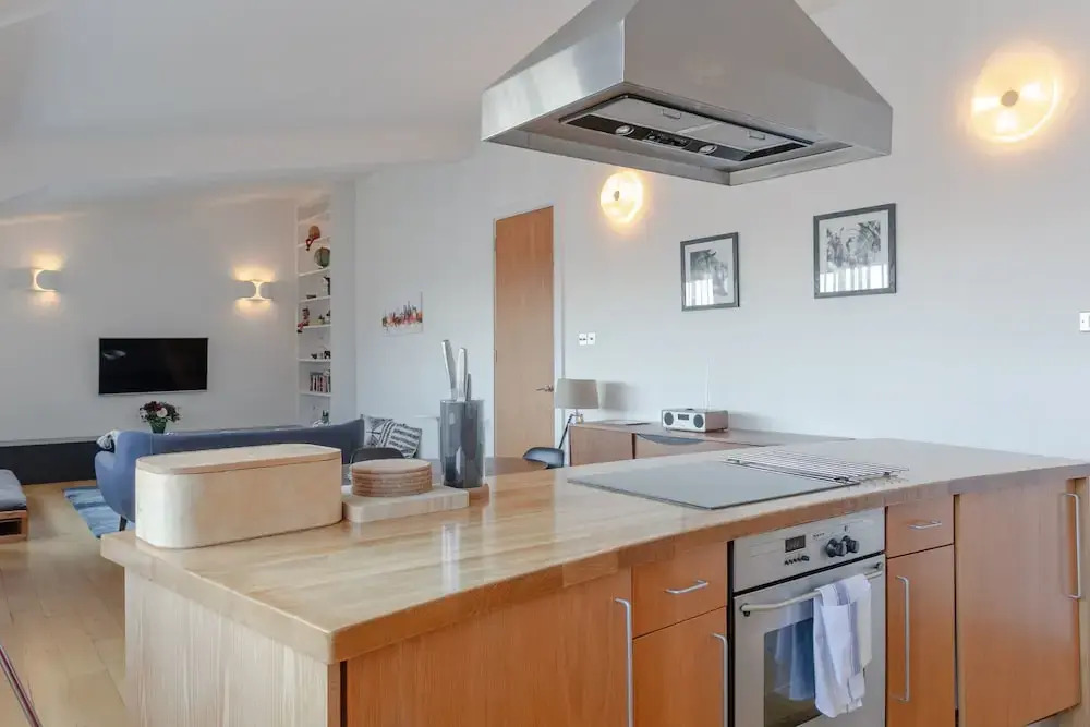 2 Bedroom Loft Near Edgware Road