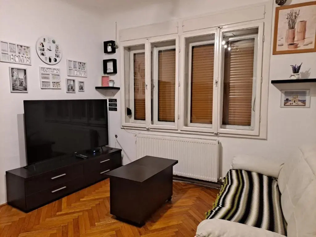Apartment Pops 2