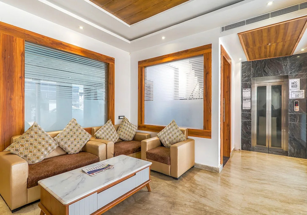 FabExpress Global Inn New