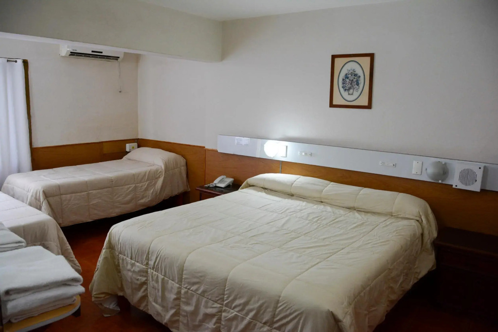 Hotel Menossi