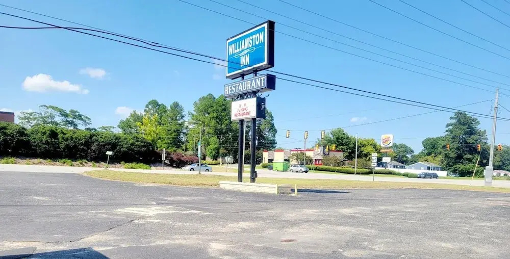 Williamston Inn NC Near Greenville US 64