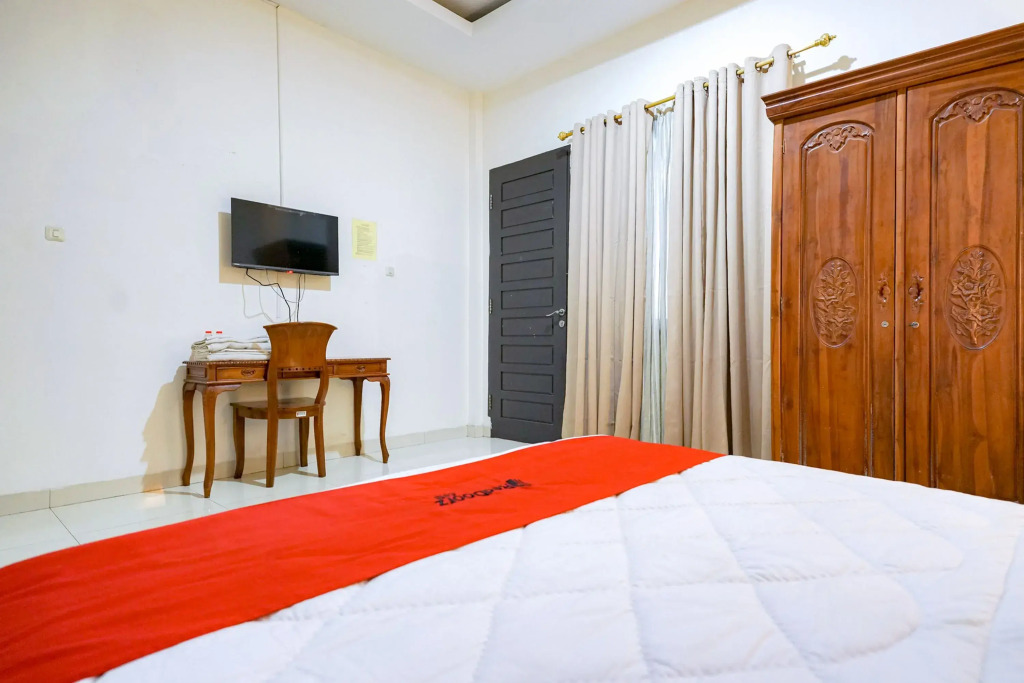 RedDoorz @ Avros Guest House Medan