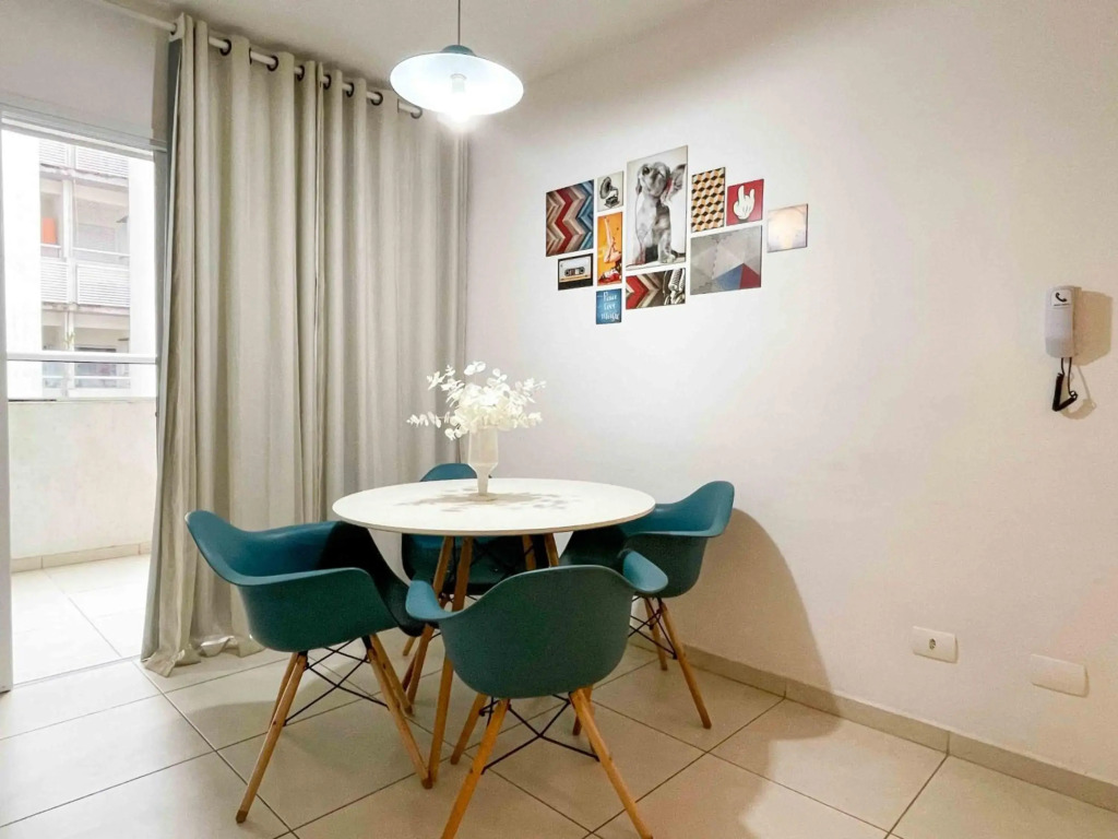 Apartamento Ubatuba, AR, Varanda Gourmet, Piscinas e 300mt Praia