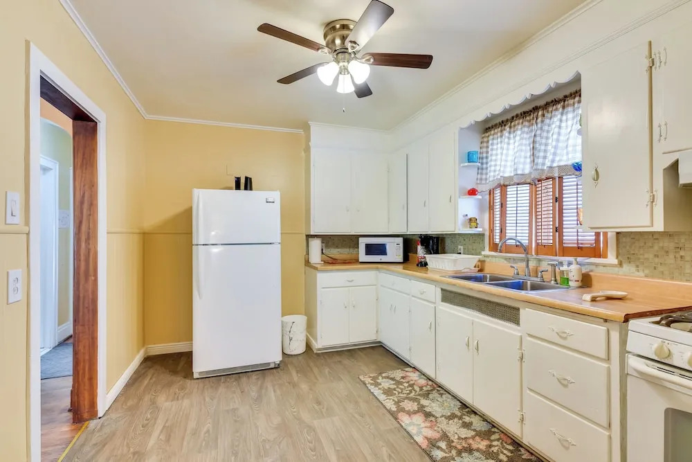Buffalo Vacation Rental ~ 8 Mi From Canalside!