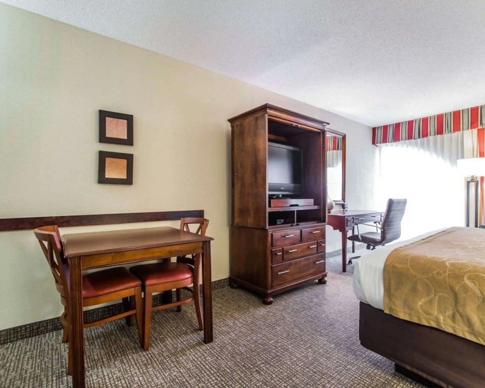 Comfort Suites Sumter near Shaw AFB