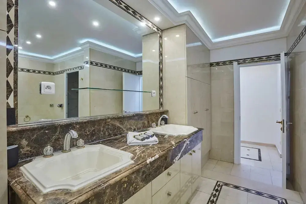 Superb Apartment Center of Paris-montmartre