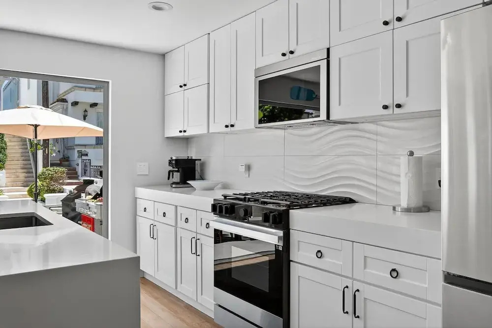Your Coastal Getaway in Manhattan Beach Awaits