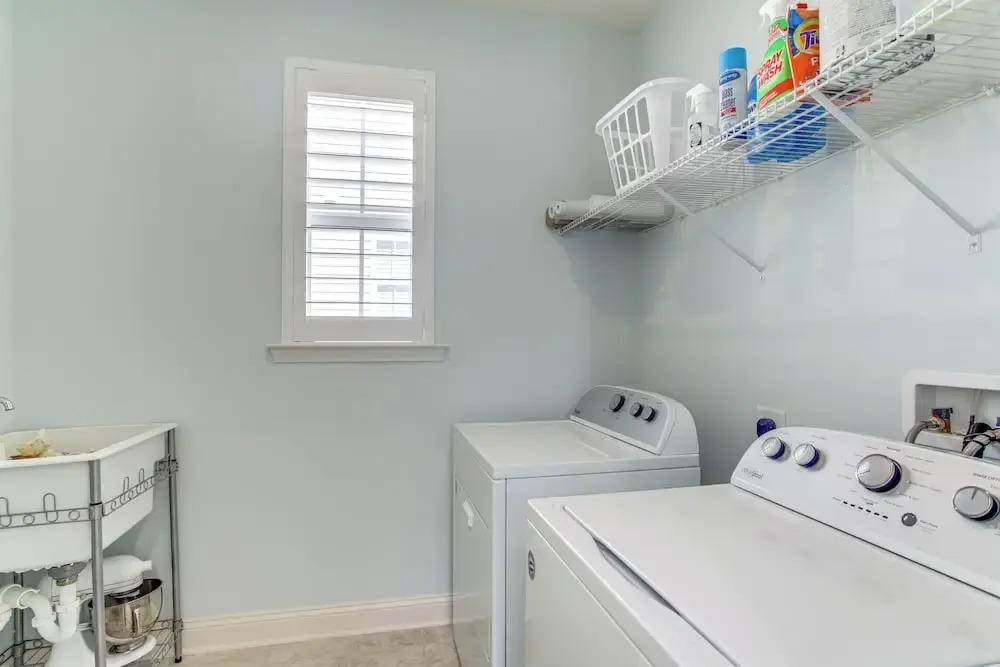 Modern & Spacious Home w/ Pool in Ocean View