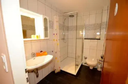 LOW BUDGET Apartment Areit Lozano by Apartments Ged
